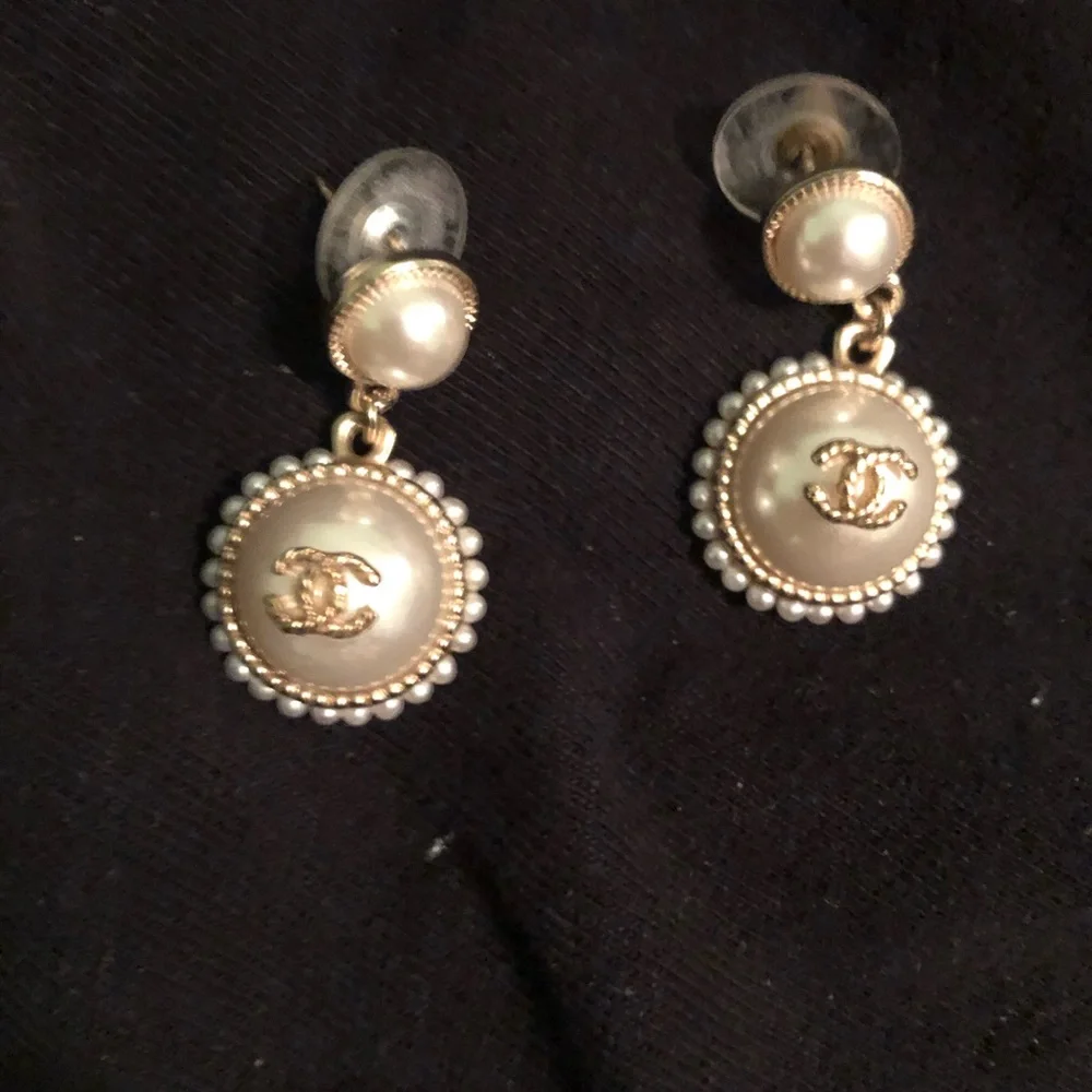 Authentic Chanel Pearl Drop Earrings - Picture 6 of 7